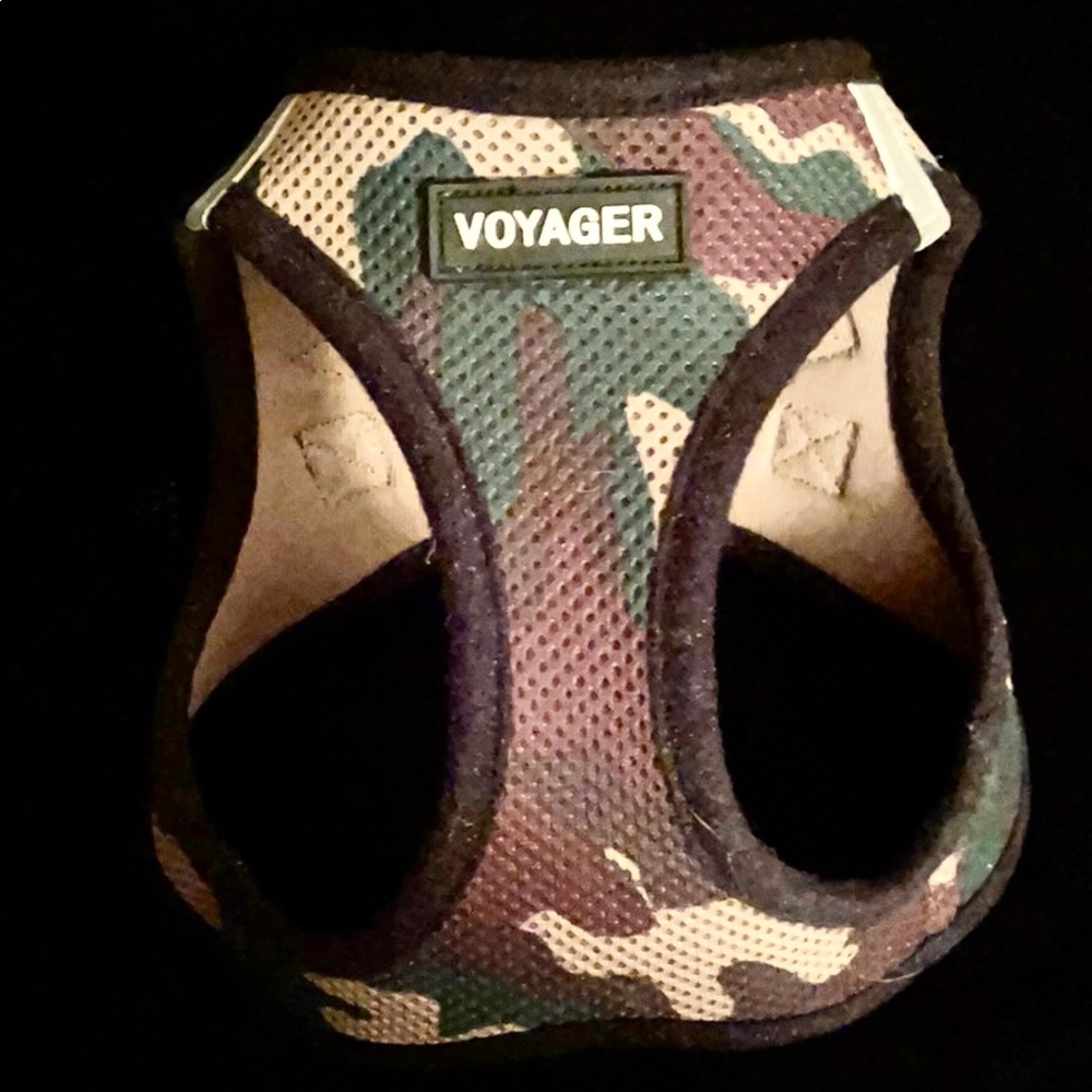 Camouflage Dog Harness by Voyager. Size M